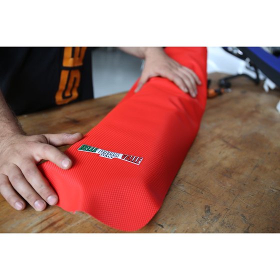 EC 350 F (2021 - 2023) supergrip seat cover | SELLE DALLA VALLE