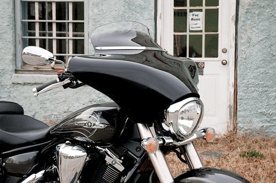 SCOUT (2015 - 2022) slim polished windshield trim for batwing fairing | MEMPHIS SHADES HD