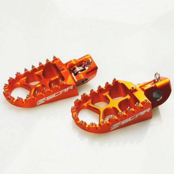 MC 250 2T (2022 - 2022) evolution footpegs orange | SCAR